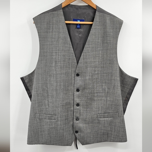 Egara Charcoal Men's Vest - Picture 11 of 11